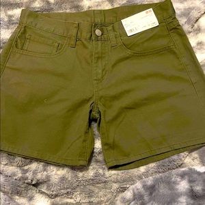 Short women Uniqlo olive 100% cotton